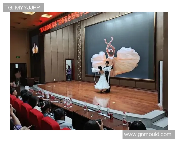 武汉街舞队的区域防守策略解析与舞蹈文化的深度融合探讨