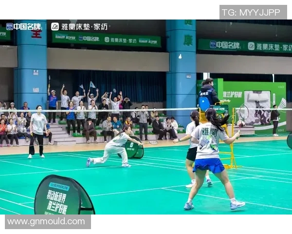 成都羽毛球队荣登全国配合排行榜第三名展现出色团队实力与默契配合 成都羽毛球队荣登全国配合排行榜第三名展现出色团队实力与默契配合